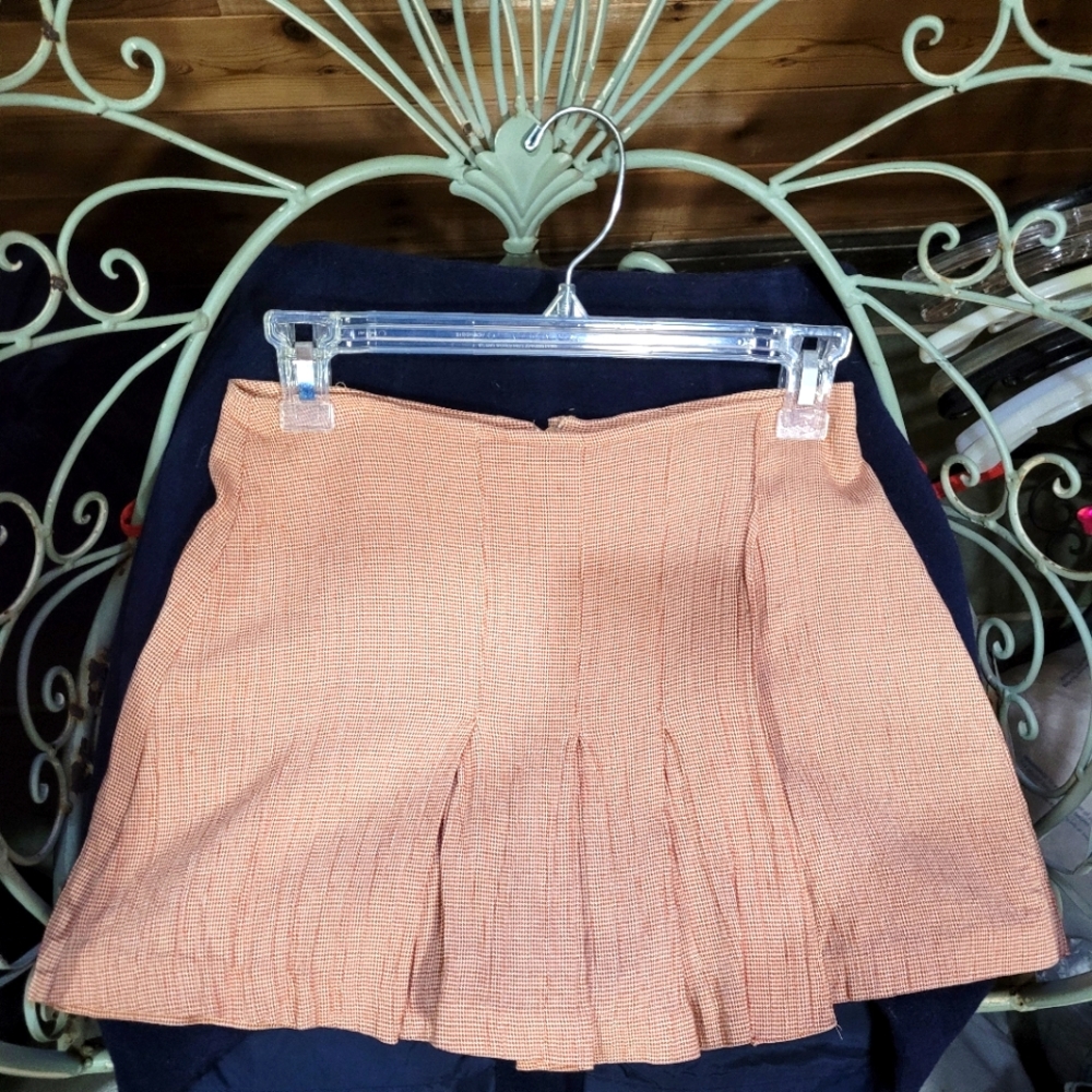 Ladies Shorts/Skirt: Skort, Size Small